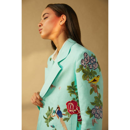 BETRUE Aqua Box Jacket with Oriental Embroidery