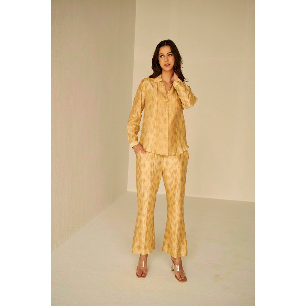 BETRUE Beige- Bliss Shibori Shirt and Pants Set (Set of 2)