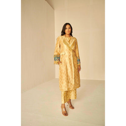 BETRUE The Rehmat Trench With Kurta and Pant Set (Set of 3)