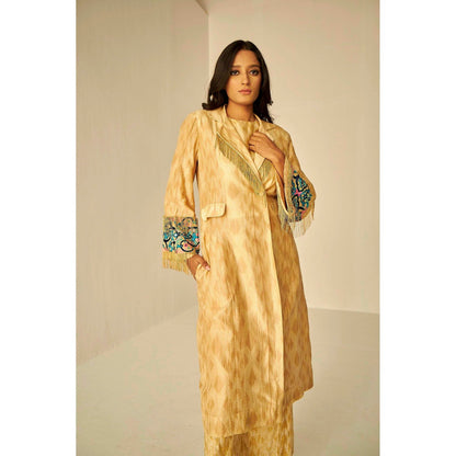 BETRUE The Rehmat Trench With Kurta and Pant Set (Set of 3)