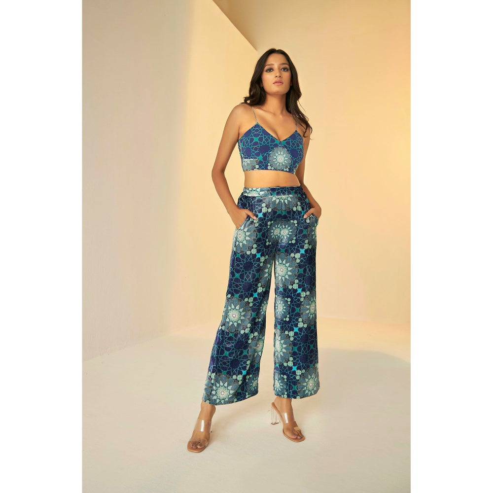 BETRUE Blue Tashkent print bustier and pants set (Set of 2)
