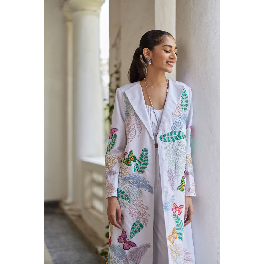 BETRUE Butterfly White Embroidered Jacket