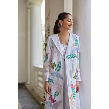 BETRUE Butterfly White Embroidered Jacket