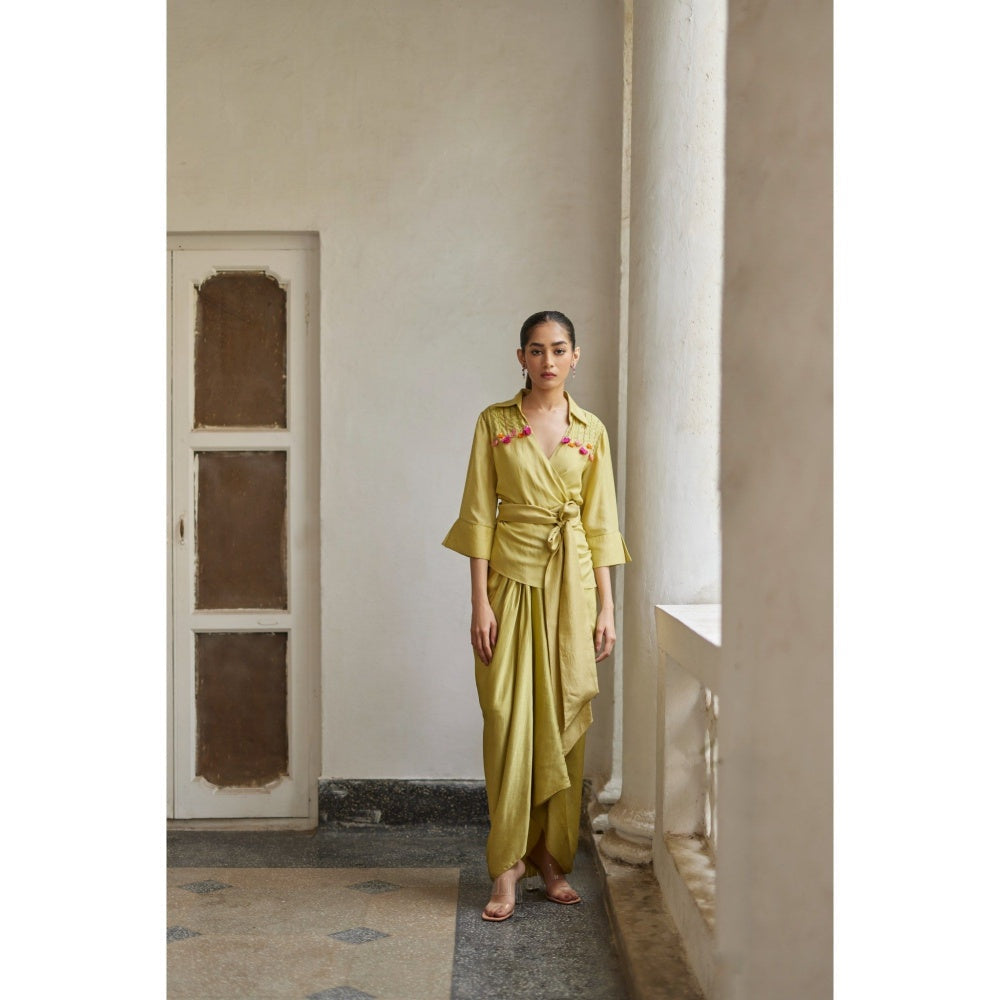 BETRUE Leek Green Hand Embroidered Wrap Shirt