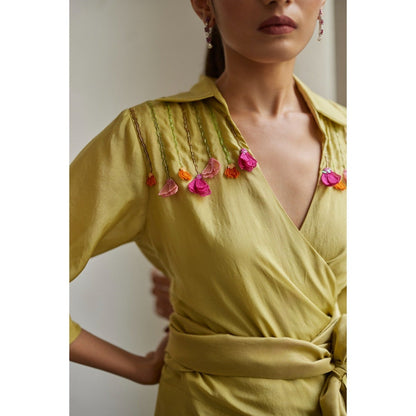 BETRUE Leek Green Hand Embroidered Wrap Shirt