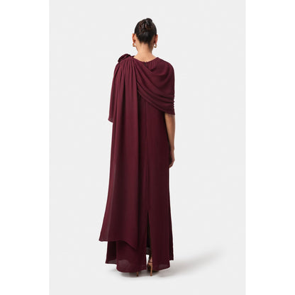 BEYOND Womens Viscose Solid Wine Dress With Cape