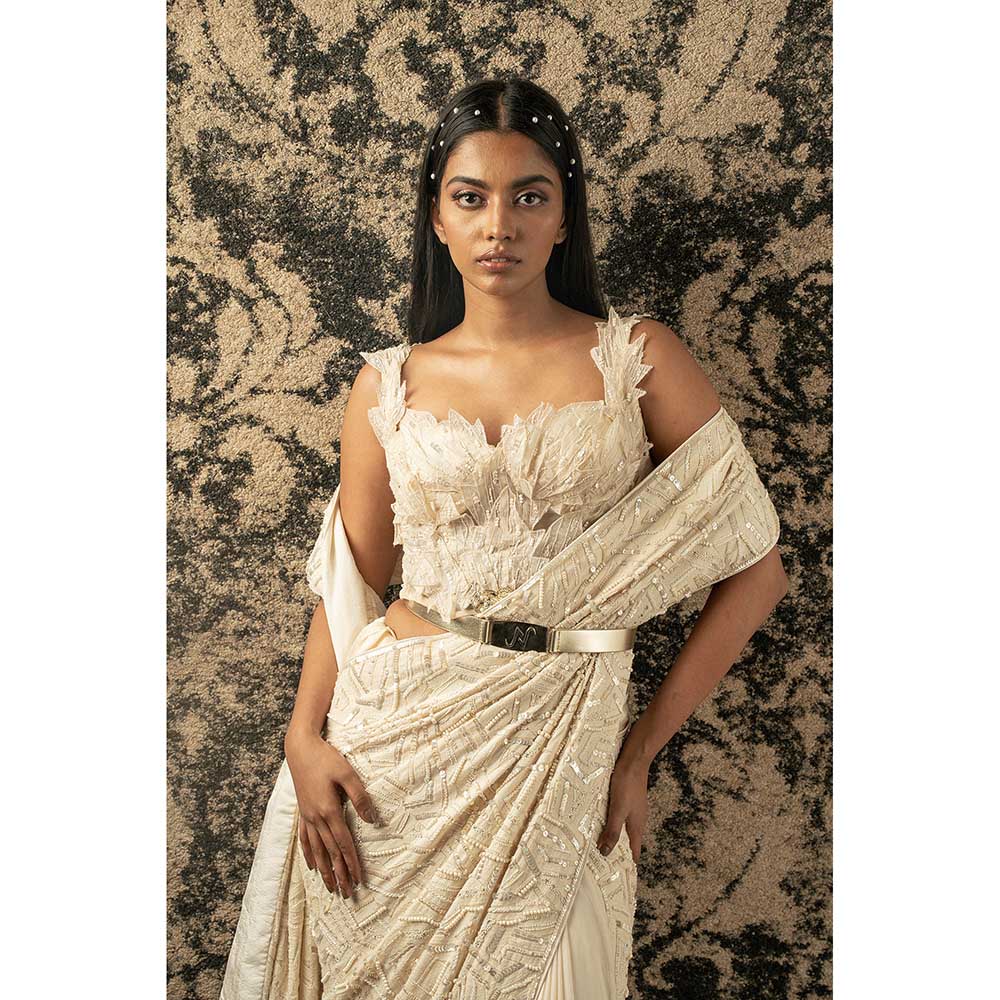 Jigar and Nikita Ivory Silk Saree With Stitched Blouse And Petticoat