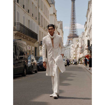 Jigar and Nikita Men'S White Monotone Embellished Sherwani with Trouser and Dupatta (Set of 3)