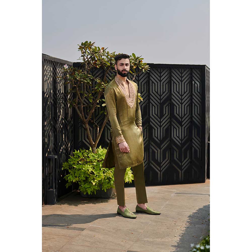 Jigar and Nikita Green Hitch Heritage Kurta with Pant (Set of 2)