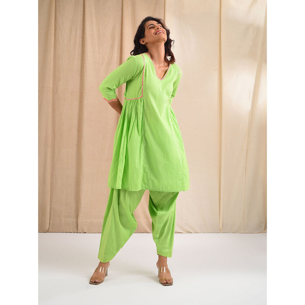 Blushing Couture by Shafali Parrot Green Cotton Suit (Set of 2)