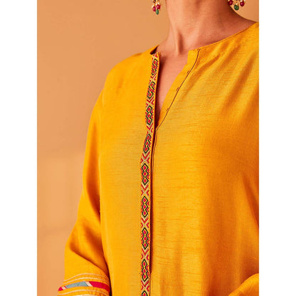 Bo Tree Yellow Parizeau Kurta with Pant (Set of 2)