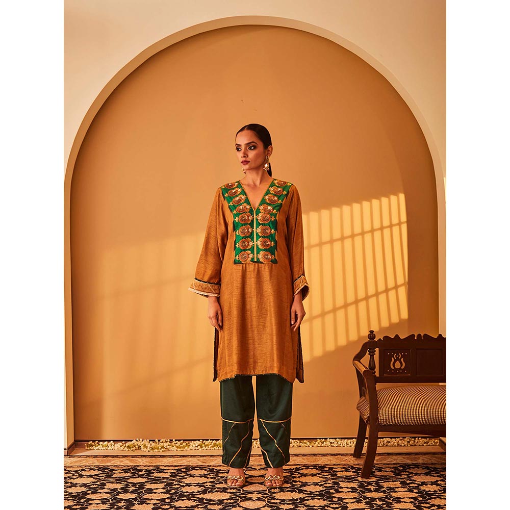 Bo Tree Brown Mehar-E-Khuda Kurta with Pant (Set of 2)