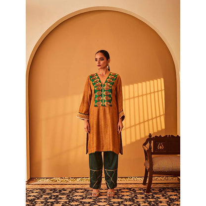 Bo Tree Brown Mehar-E-Khuda Kurta with Pant (Set of 2)