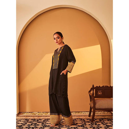 Bo Tree Black Zehra Kurta with Pant (Set of 2)