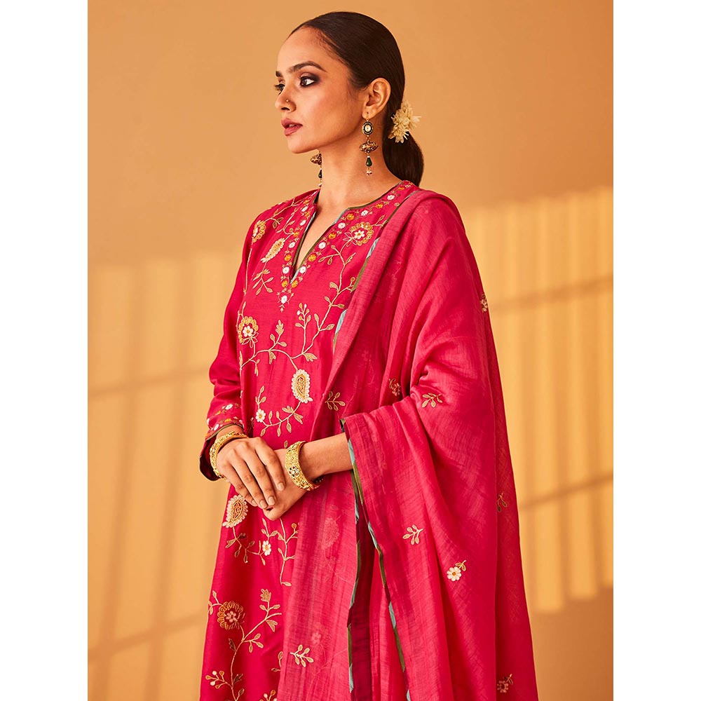 Bo Tree Magenta Sadia Kurta with Pant and Dupatta (Set of 3)