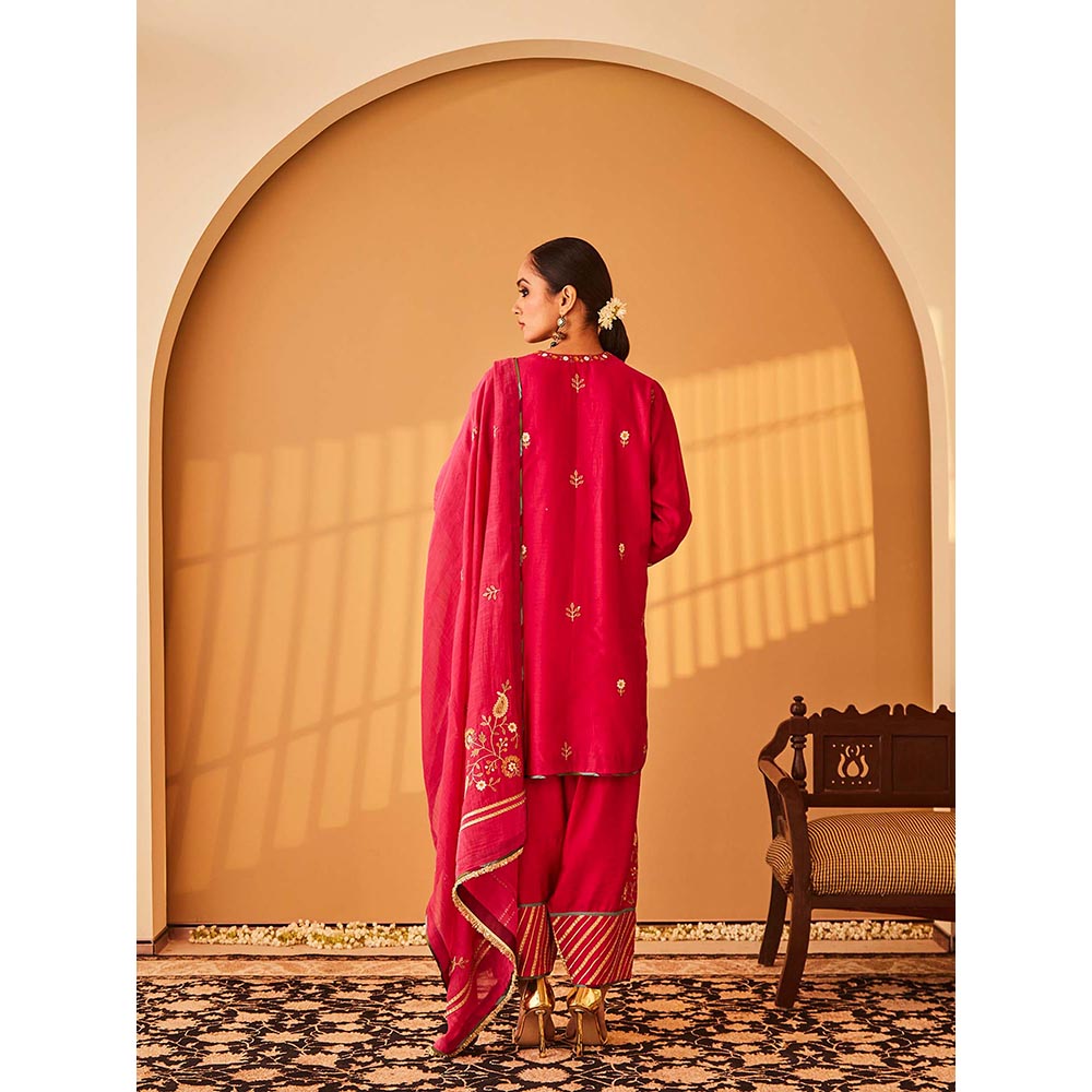 Bo Tree Magenta Sadia Kurta with Pant and Dupatta (Set of 3)