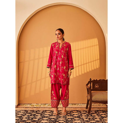 Bo Tree Magenta Sadia Kurta with Pant and Dupatta (Set of 3)