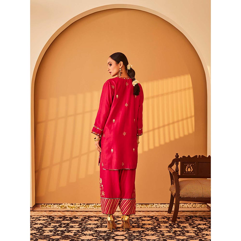 Bo Tree Magenta Sadia Kurta with Pant and Dupatta (Set of 3)