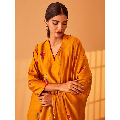 Bo Tree Yellow Sunera Kurta with Pant and Dupatta (Set of 3)