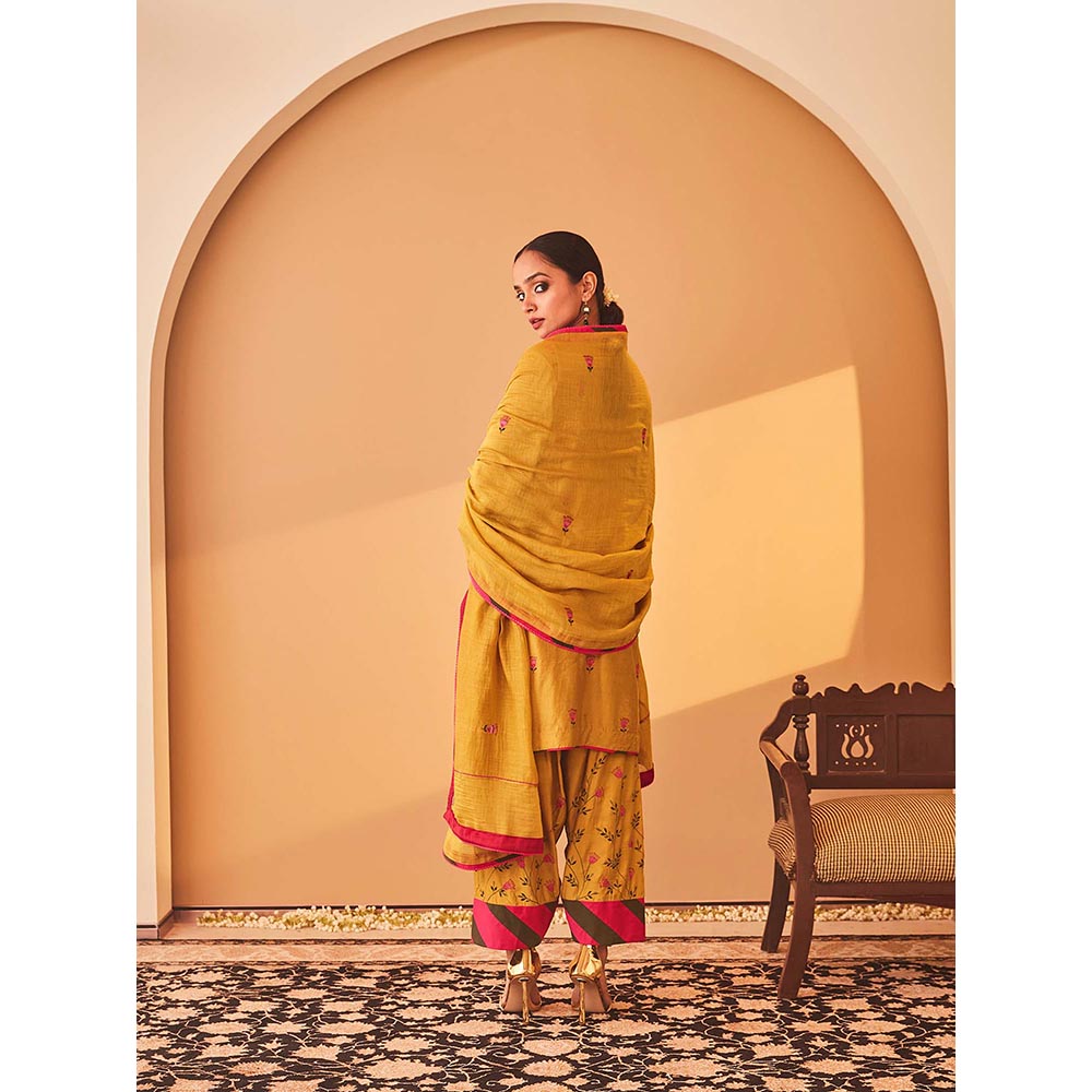 Bo Tree Yellow Nafisa Kurta with Pant and Dupatta (Set of 3)