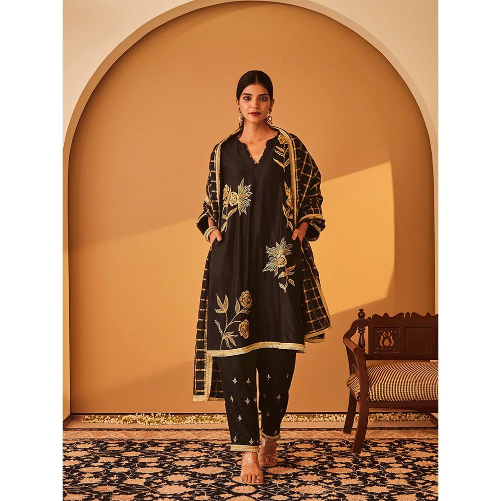Bo Tree Black Afreen Kurta with Pant and Dupatta (Set of 3)