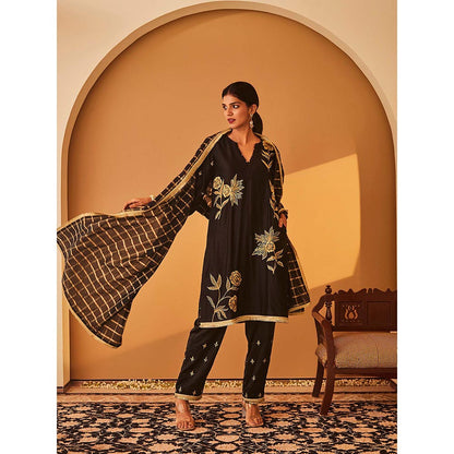 Bo Tree Black Afreen Kurta with Pant and Dupatta (Set of 3)
