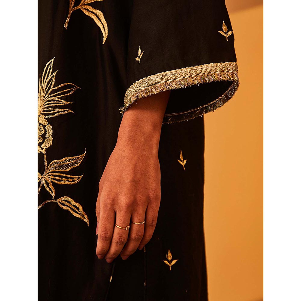Bo Tree Black Afreen Kurta with Pant and Dupatta (Set of 3)