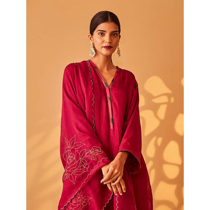 Bo Tree Magenta Saher-E-Dil Kurta with Pant and Dupatta (Set of 3)