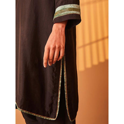 Bo Tree Black Naaz-E-Jahan Kurta with Pant and Dupatta (Set of 3)