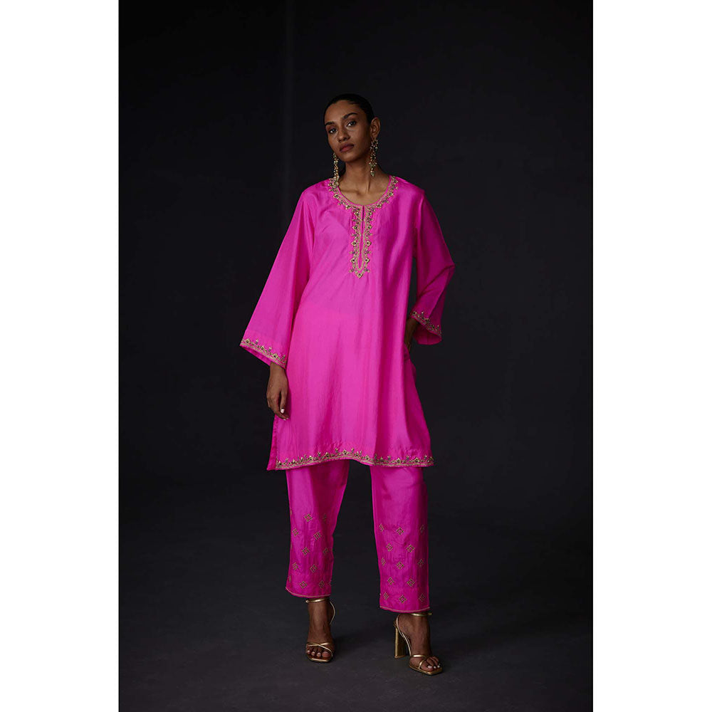 BRIH Hot Pink Embroidered Kurta with Pant (Set of 2)