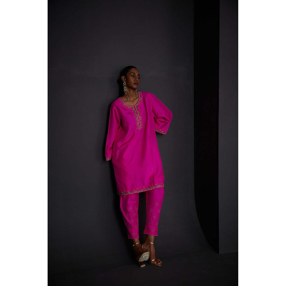 BRIH Hot Pink Embroidered Kurta with Pant (Set of 2)