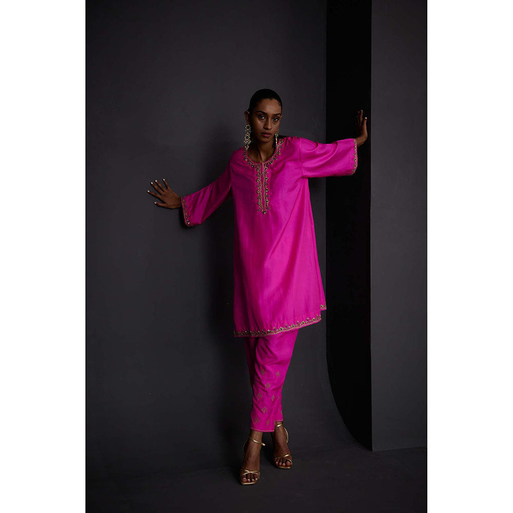 BRIH Hot Pink Embroidered Kurta with Pant (Set of 2)