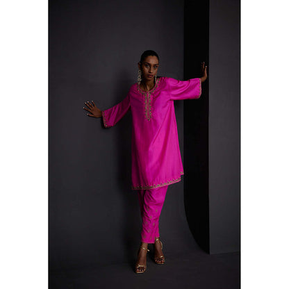 BRIH Hot Pink Embroidered Kurta with Pant (Set of 2)