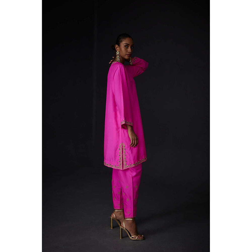 BRIH Hot Pink Embroidered Kurta with Pant (Set of 2)