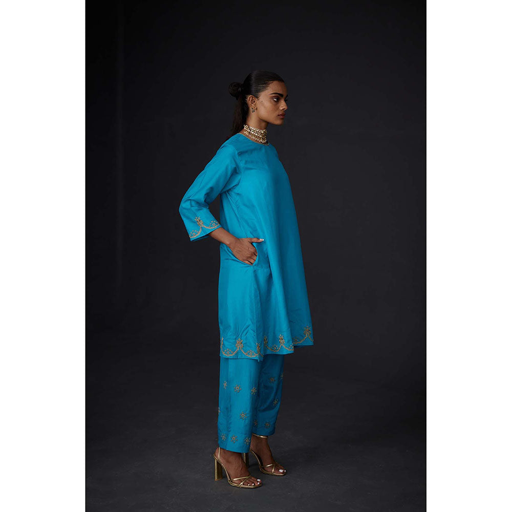BRIH Turquoise Embroidered Kurta with Pant (Set of 2)
