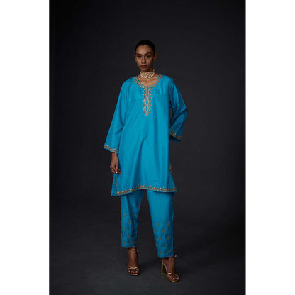 BRIH Turquoise Embroidered Kurta with Pant (Set of 2)