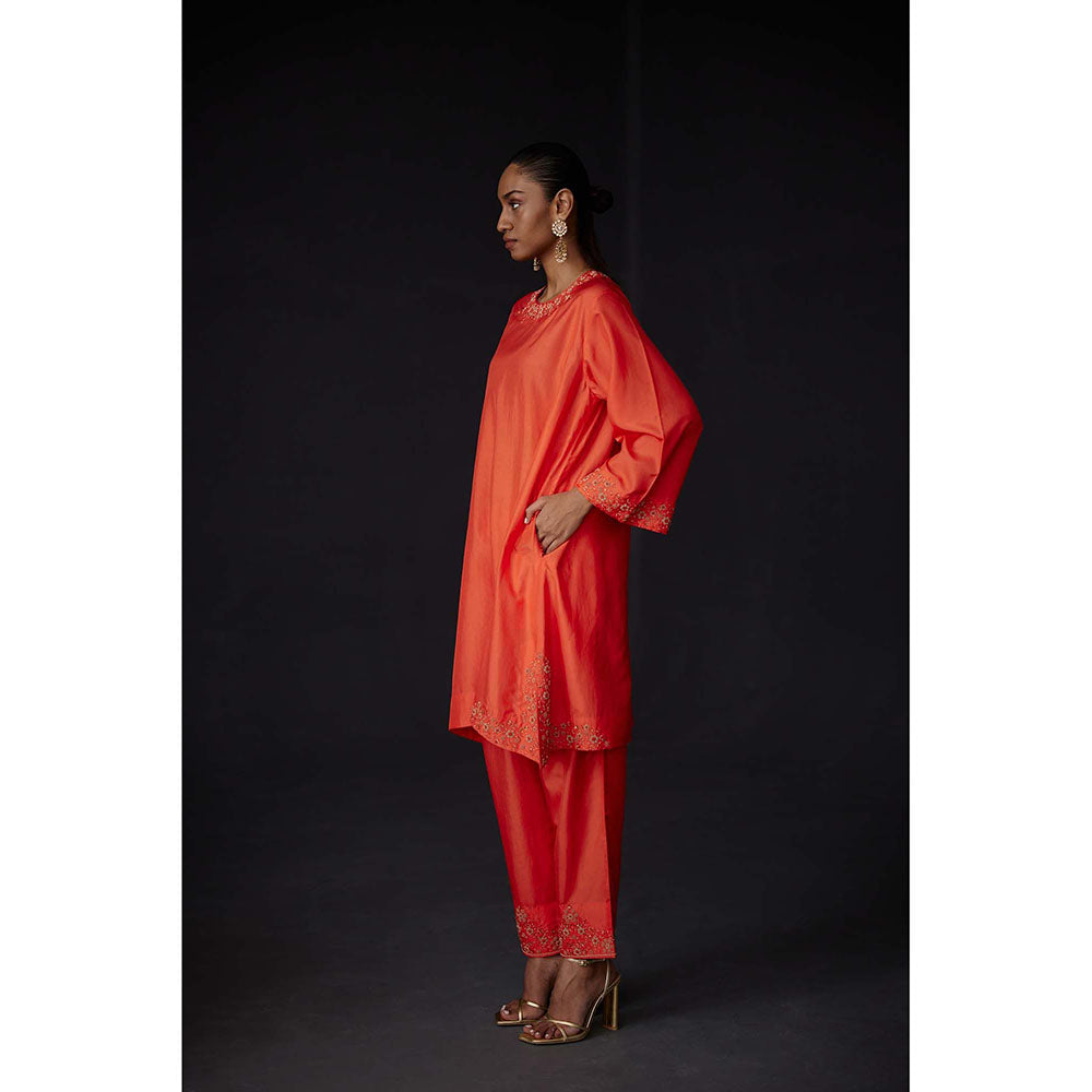 BRIH Scarlet Red Embroidered Kurta with Pant (Set of 2)