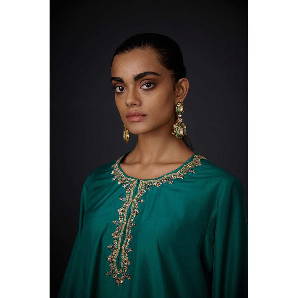 BRIH Evergreen Embroidered Kurta with Pant (Set of 2)