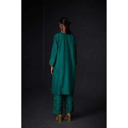 BRIH Evergreen Embroidered Kurta with Pant (Set of 2)