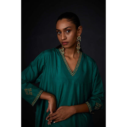 BRIH Evergreen Embroidered Kurta with Pant (Set of 2)