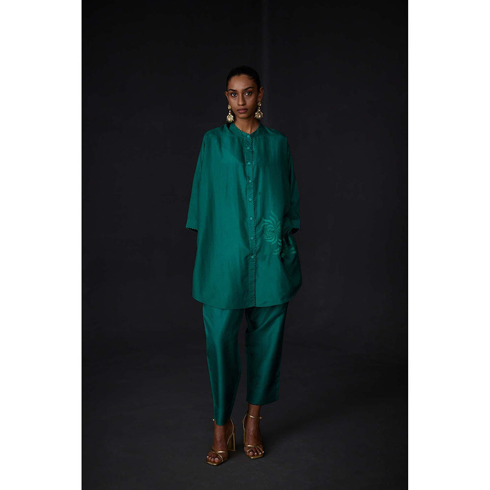 BRIH Evergreen Embroidered Kurta with Pant (Set of 2)