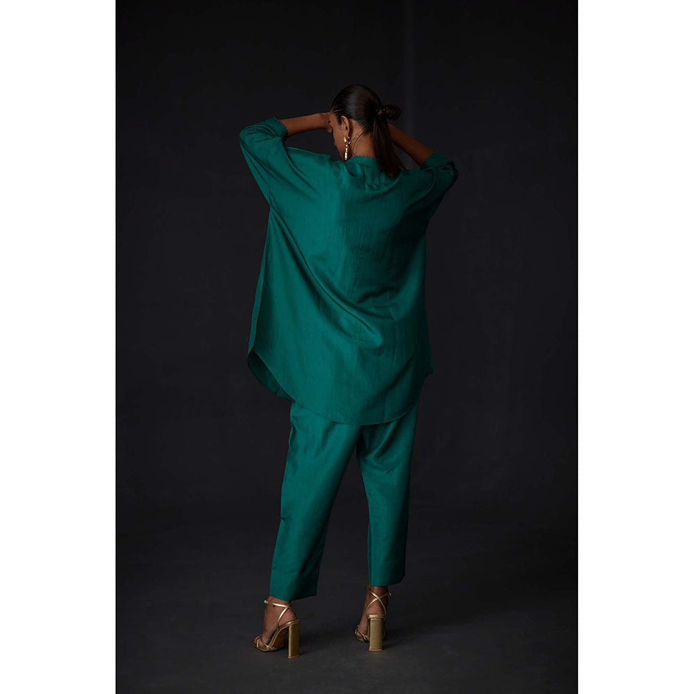 BRIH Evergreen Embroidered Kurta with Pant (Set of 2)