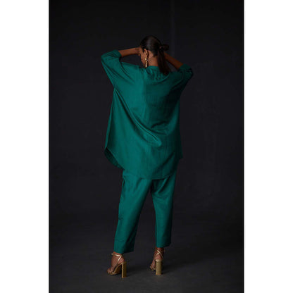 BRIH Evergreen Embroidered Kurta with Pant (Set of 2)