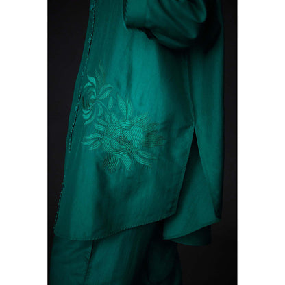 BRIH Evergreen Embroidered Kurta with Pant (Set of 2)