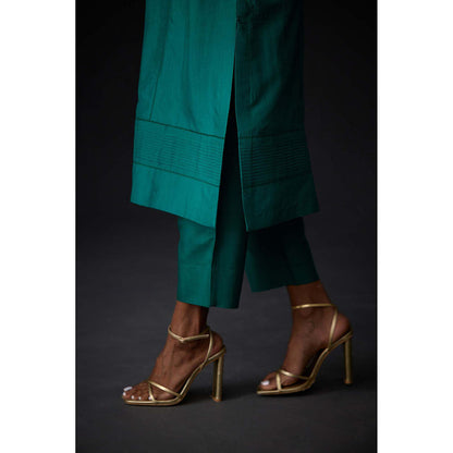 BRIH Evergreen Embroidered Kurta with Pant (Set of 2)