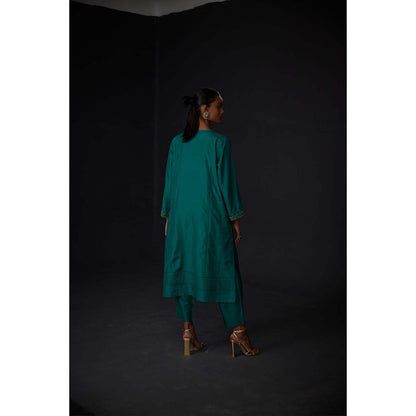 BRIH Evergreen Embroidered Kurta with Pant (Set of 2)