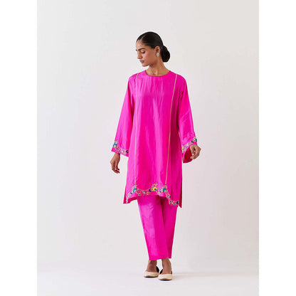 BRIH Pink Embroidered Kurta with Pant (Set of 2)