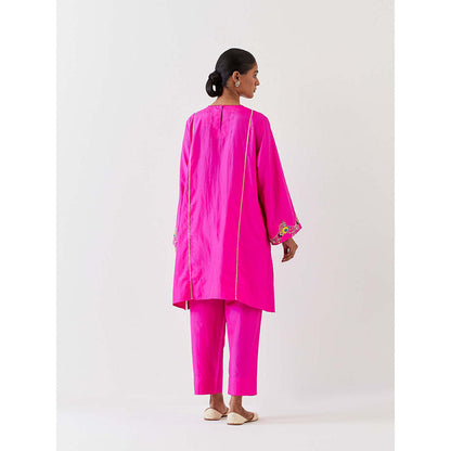 BRIH Pink Embroidered Kurta with Pant (Set of 2)