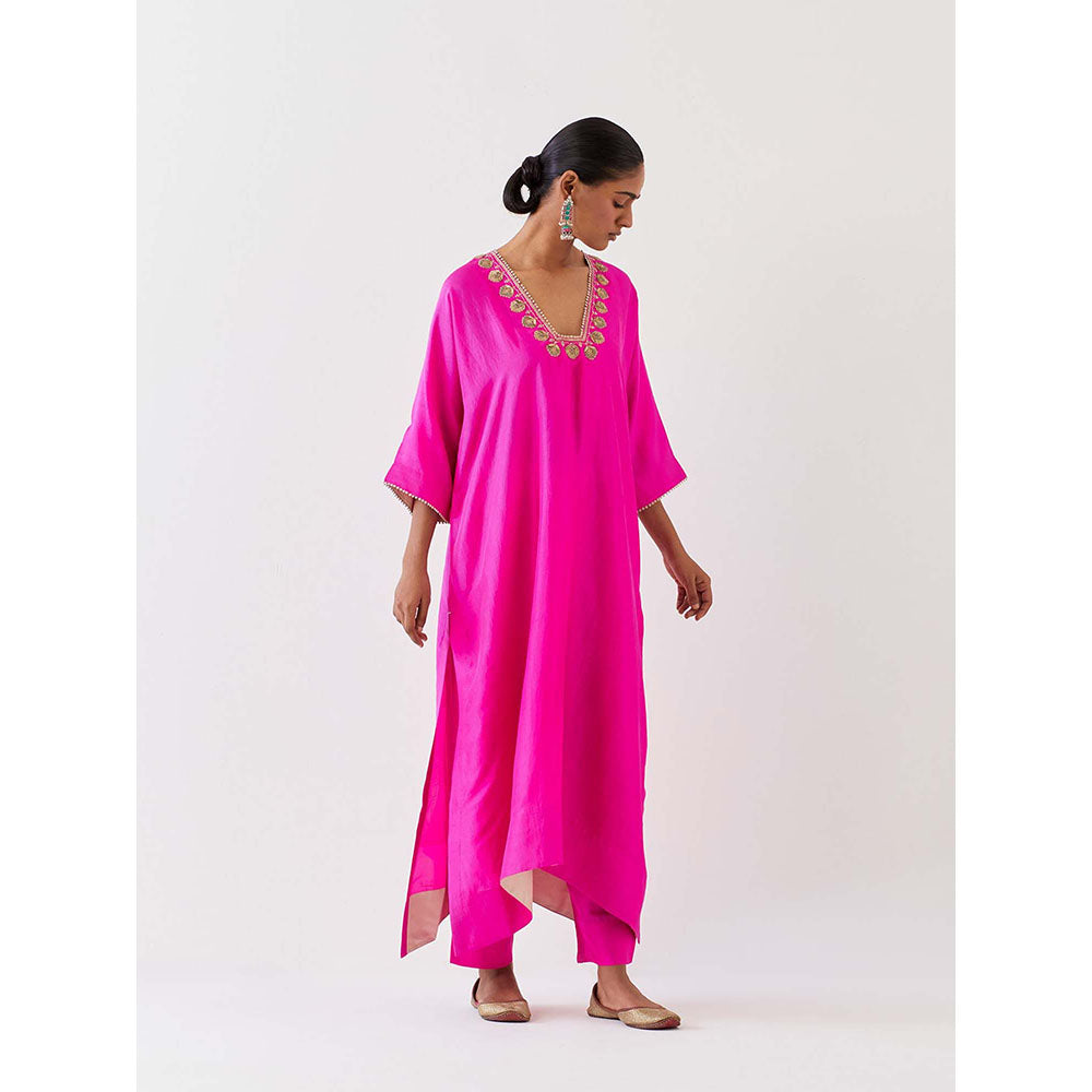 BRIH Pink Embroidered Kurta with Pant (Set of 2)