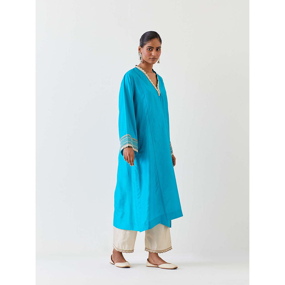 BRIH Turquoise Blue Embroidered Kurta with Pant (Set of 2)
